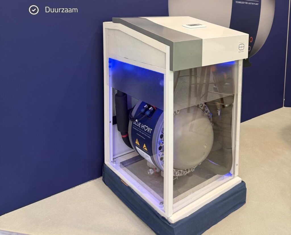 A modern residential installation featuring a Tesla Powerwall and an integrated Daikin heat pump system.