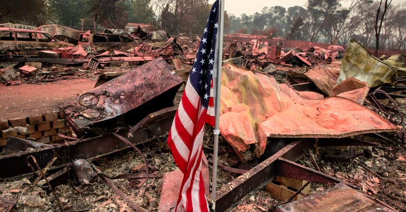 A modern residential home in Oregon featuring a sleek rooftop solar panel installation